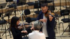 Genç keman sanatçısı uluslararası yarışmada Grand Prix’e layık görüldü