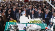 Halit Kıvanç’ın oğlundan ünlülere cenaze sitemi