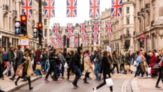 İngiltere ekonomisi ağustosta daraldı