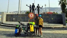 İranlı iki arkadaş, ‘Kadın, Hayat, Özgürlük’ sloganıyla pedal çeviriyor