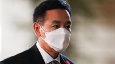 Japonya Ekonomi Bakanı tarikat bağlantıları nedeniyle istifa etti