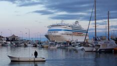 Kruvaziyer yolcuların Sinop keyfi