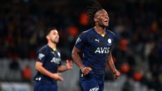 Michy Batshuayi: “Jorge Jesus’u polis olarak görüyorum”