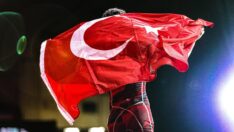 Milli güreşçilerden tarihi başarı