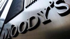 Moody’s İngiltere’nin notunu değiştirmedi, görünümünü negatife çevirdi