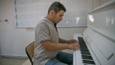 Otizmli Ertuğrul, hayalini kurduğu konservatuvarı kazandı