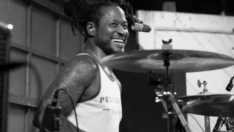 Red Hot Chili Peppers’ın davulcusu DH Peligro hayatını kaybetti