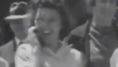 Sosyal medya 1930’da çekildiği iddia edilen bu fotoğrafı tartışıyor