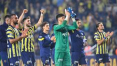 Taraftarın tepkisini çeken Altay Bayındır’a takım arkadaşlarından moral