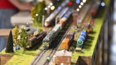 Trenle seyahatin yıldönümünü sergiyle kutladılar