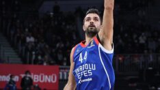Anadolu Efes Krunoslav Simon’u onurlandıracak