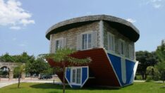 Bu eve girenlerin adeta başı dönüyor