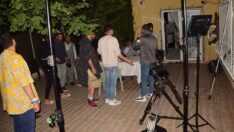 Çiftçiliği bıraktı sinemacı oldu