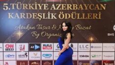 Dilek Oğuz Güzelliğiyle Geceye Damgasını Vurdu