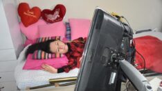 Doktorların ‘7 yıl yaşar’ dediği SMA’lı Hatice, 41’inde 10’uncu diplomasını alıyor