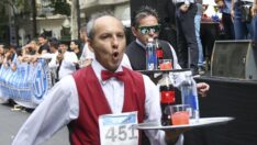 En hızlı garson olmak için yarıştılar