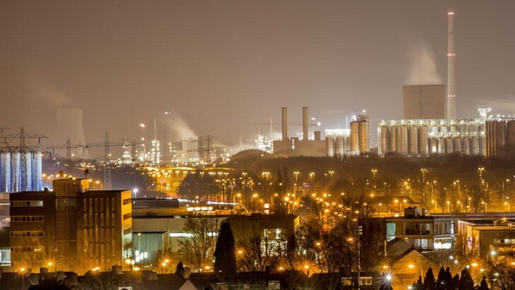 Euro Bölgesi imalat PMI resesyona işaret etti