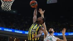 Fenerbahçe Beko ‘Yüzledi’ Panathinaikos’a fark attı
