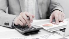 Finansal hizmetlere güvende büyük düşüş