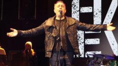 Haluk Levent’e sahnede doğum günü sürprizi