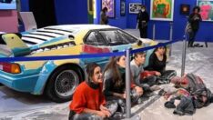 İklim aktivistlerinin son hedefi Andy Warhol sergisi oldu