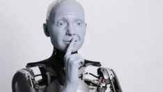 İnsansı robot Ameca yeni özelliğini duyurdu: Yürüyebilecek