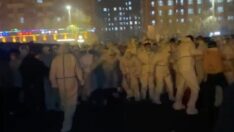 iPhone fabrikasındaki protestoları parayla bastıracaklar: 1.400 dolar teklif ettiler