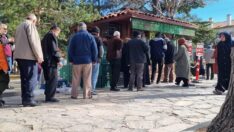 Konya’da halk ucuz ekmek kuyruğuna girdi