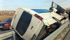 Osmaniyespor taraftarlarını taşıyan minibüs bariyerlere çarptı: 1 ölü, 9 yaralı