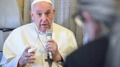 Papa Francis’in saati açık artırmada… 100 bin dolar bekleniyor