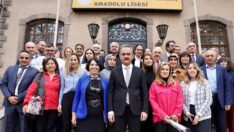 Puanı tutturan öğretmen sarayda kutlayabilecek!