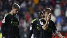 Real Madrid ligdeki ilk yenilgisini derbide aldı