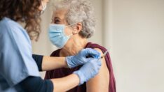 Sağlık skandalı: 65 yaşın üzerindekilere yanlış aşı yapmışlar
