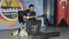 “Sanat Durağı” sokak sanatçılarının sahnesi oldu