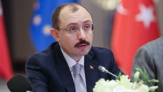 Ticaret Bakanı: Belirsizlik ihracatta yavaşlamayı tetikledi