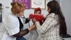 Ukraynalı çoçuk doktoru Olena, Hakkari’de mutlu