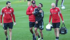Beşiktaş’ta Oğuzhan Akgün omzundan sakatlandı