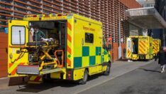 İngiltere’de grev dalgası büyüyor: Ambulans personelleri de iş bırakacak