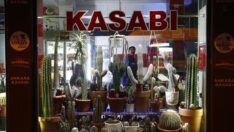 Kasabı kaktüs bahçesine çevirdi