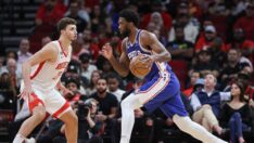 NBA’deki Türk derbisi iki kez uzatmaya gitti!