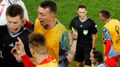 Uruguay elendi, Fernando Muslera hakemin üstüne yürüdü