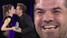 Yılın İkonu ödülünü eşi Beren Saat’in elinden alan Kenan Doğulu ağladı