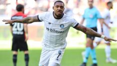 Adana Demirspor, Britt Assombalonga ile sözleşmeyi feshetti