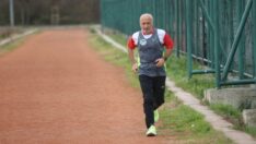 Ali Turan, askerde başladığı koşusunu 43 yıldır sürdürüyor