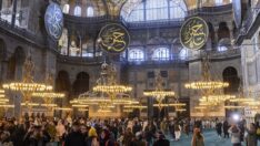 Ayasofya doğal taş müzesini andırıyor