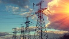 Elektrikte gün öncesi ve dengeleme güç piyasasında azami fiyat düşürüldü