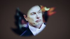 Elon Musk, Davos’a sıkıcı olduğu için katılmadığını söylüyor ama aslında davet bile edilmiyormuş