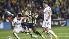 Fenerbahçe Kasımpaşa maçında tartışılan penaltı için eski hakemlerin yorumları