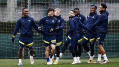 Fenerbahçe’de parti vakti! Futbolcuların neşesi yerine geldi…