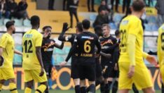 Kayserispor, İstanbulspor karşısında ikinci yarı açıldı: 2-4